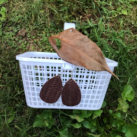 WOVEN LEATHER DROP HOOP EARRINGS - Picture 10 of 16